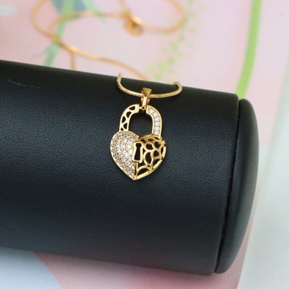 "Rose Gold Heart Lock Pendant with Crystal Accents and Cutout Design, XPPT1252 - Picture 6 of 12